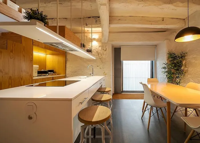 Cativo Charming Duplex Apartment *